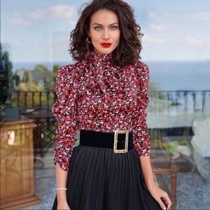 NWOTs Zara Rose Silk Tie Top size small